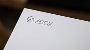 the-xbox-paradox-why-buying-into-the-ecosystem-now-is-a-strategic-mistake