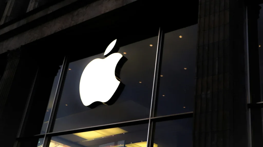 apples-ai-infrastructure-crisis-the-search-for-silicon-sovereignty