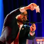 ethical-breach-in-the-oval-office-white-house-teleprompter-operator-placed-on-leave-over-insider-betting-scandal