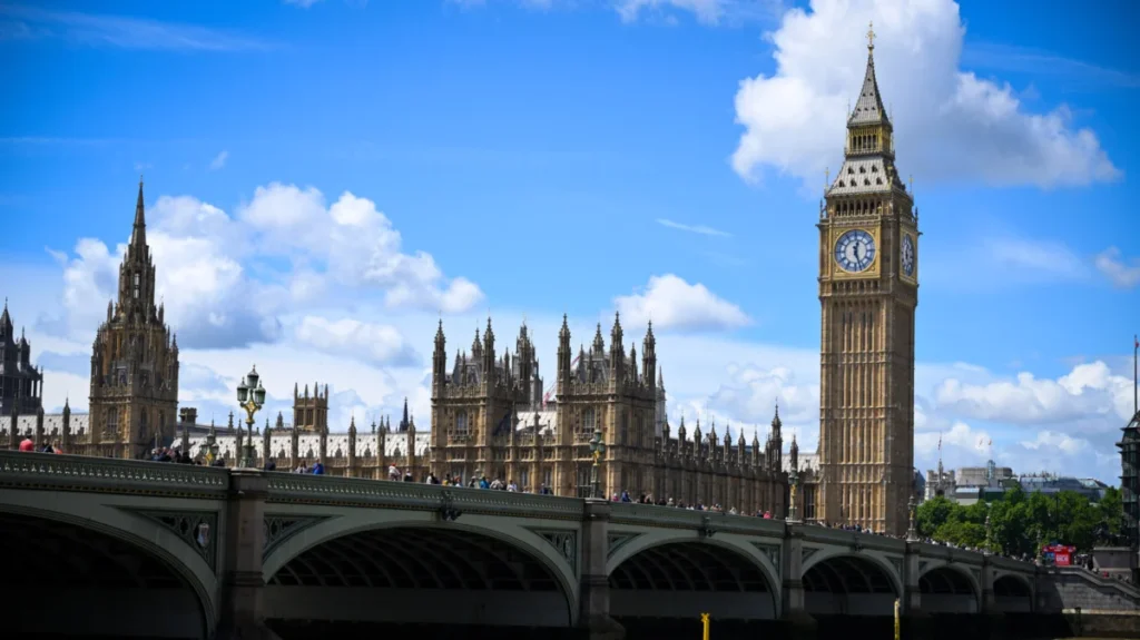 from-gaming-curiosity-to-national-landmark-how-the-playdate-became-big-bens-secret-timekeeper