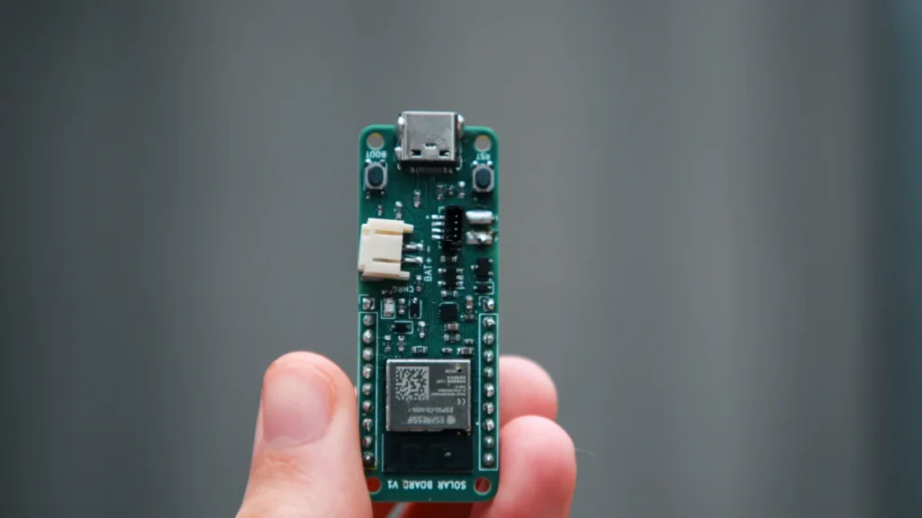 pioneering-sustainable-iot-narrow-studios-unveils-esp32-c6-solar-power-management-board