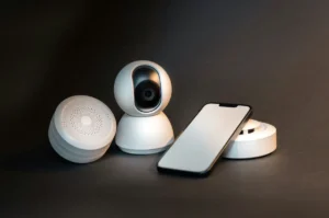 the-connected-horizon-how-the-internet-of-things-is-redefining-the-social-media-landscape