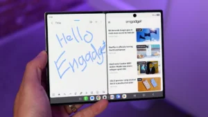 the-foldable-crossroads-samsung-galaxy-z-fold-8-vs-z-fold-8-ultra