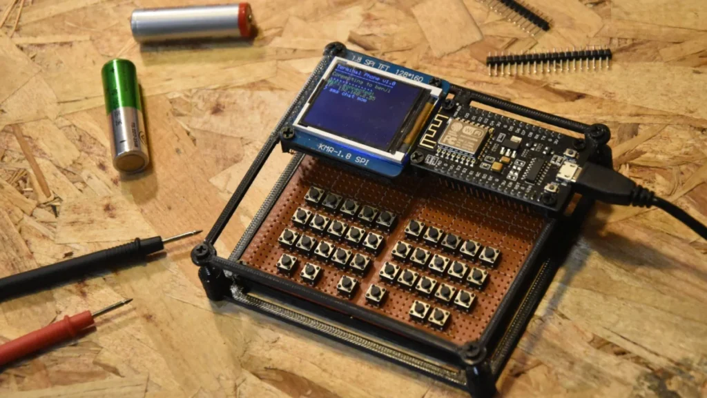 the-terminus-project-a-radical-rethink-of-mobile-communication-in-the-age-of-digital-fatigue