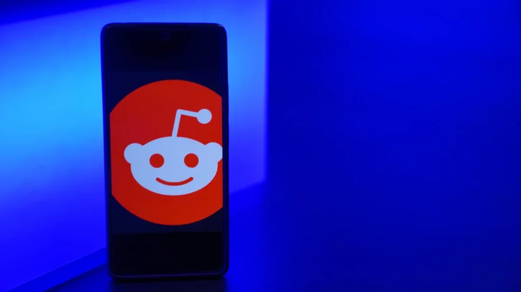 the-end-of-an-era-reddit-further-restricts-old-reddit-amidst-aggressive-ai-defense-strategy