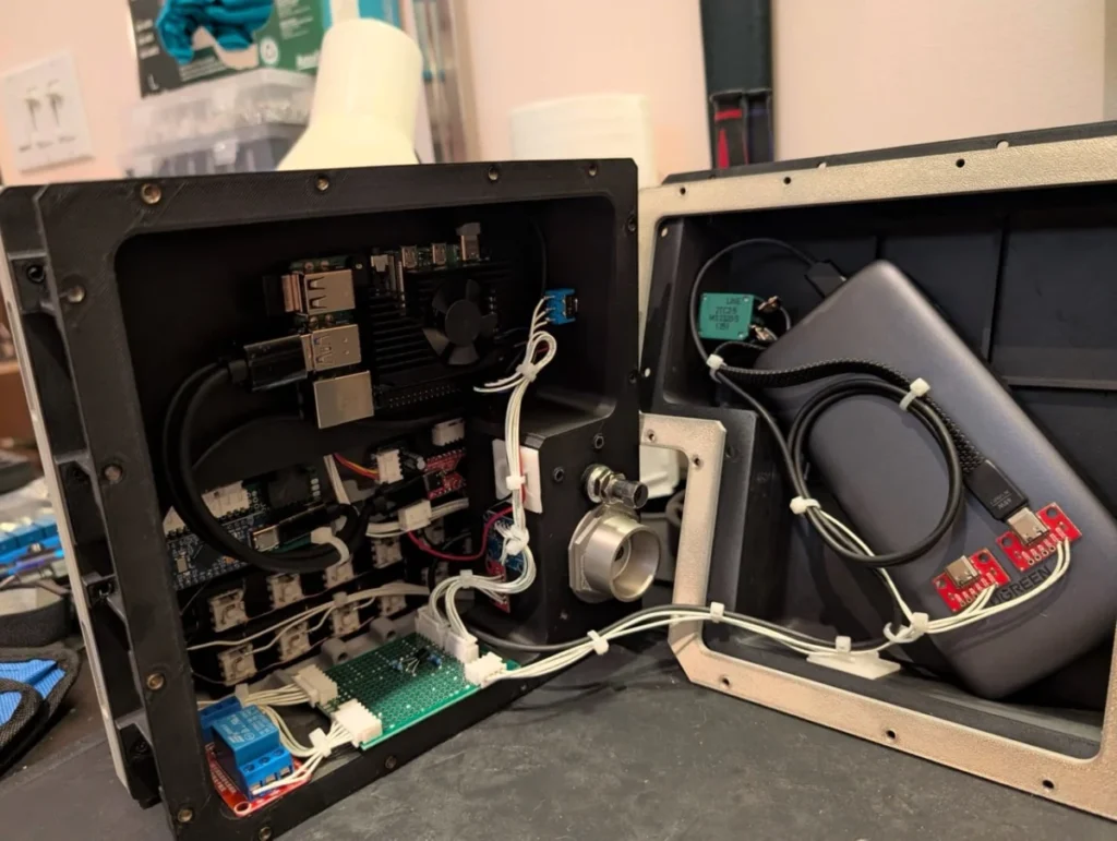 engineering-history-how-a-commercial-avionics-engineer-recreated-the-apollo-guidance-computer-using-a-raspberry-pi