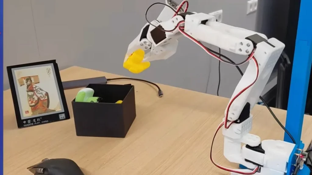 from-desktop-toy-to-edge-ai-powerhouse-how-a-299-board-and-vision-language-models-are-democratizing-advanced-robotics