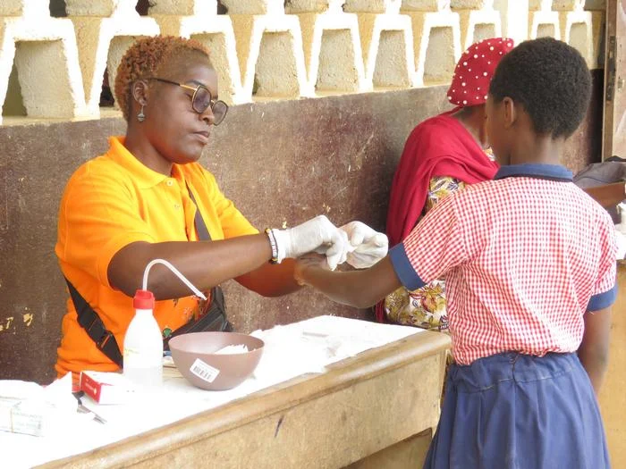 the-evolutionary-arms-race-how-sickle-cell-trait-rewires-the-malaria-parasite