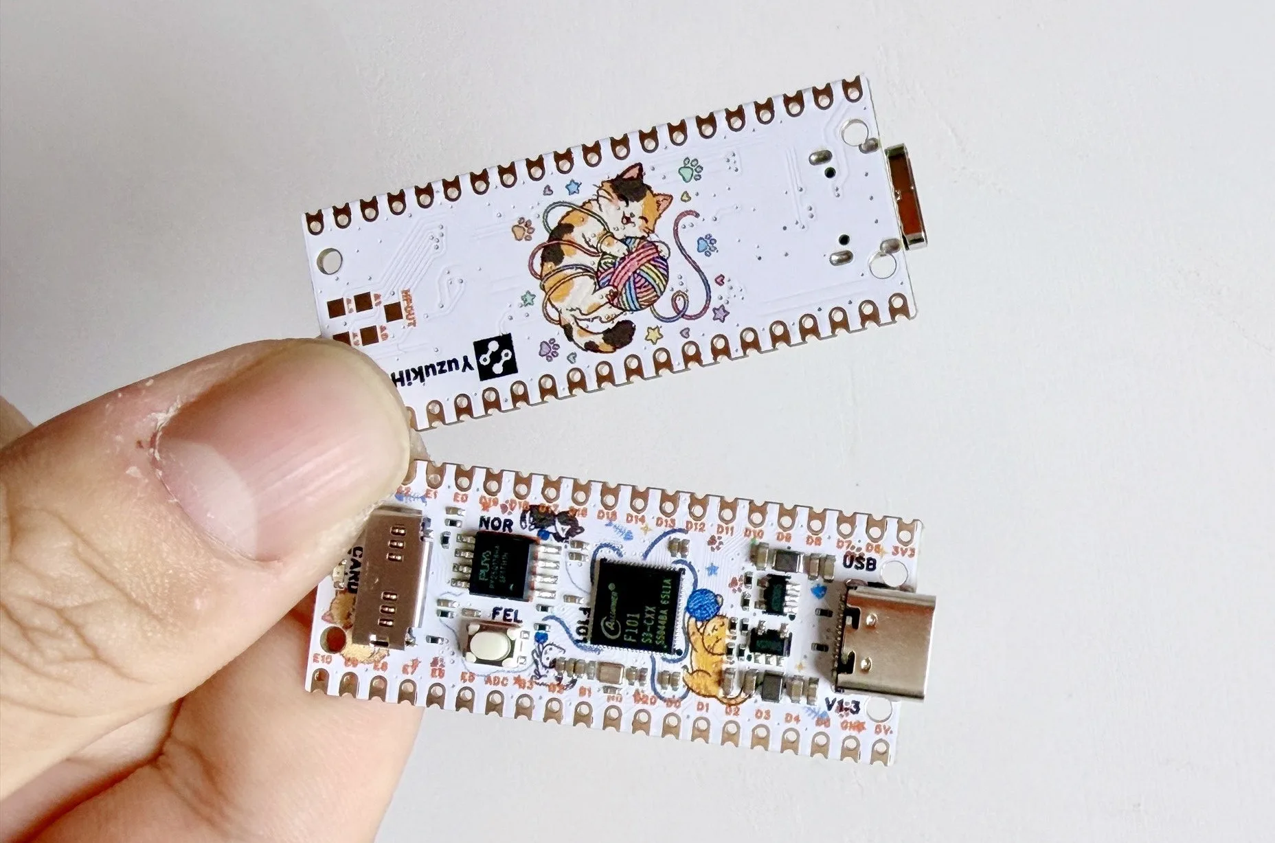 yuzukineko-the-tiny-risc-v-linux-development-board-bringing-rich-graphics-to-the-pico-form-factor